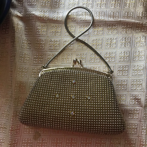 Beads clutch from Hong Kong - Picture 2 of 2